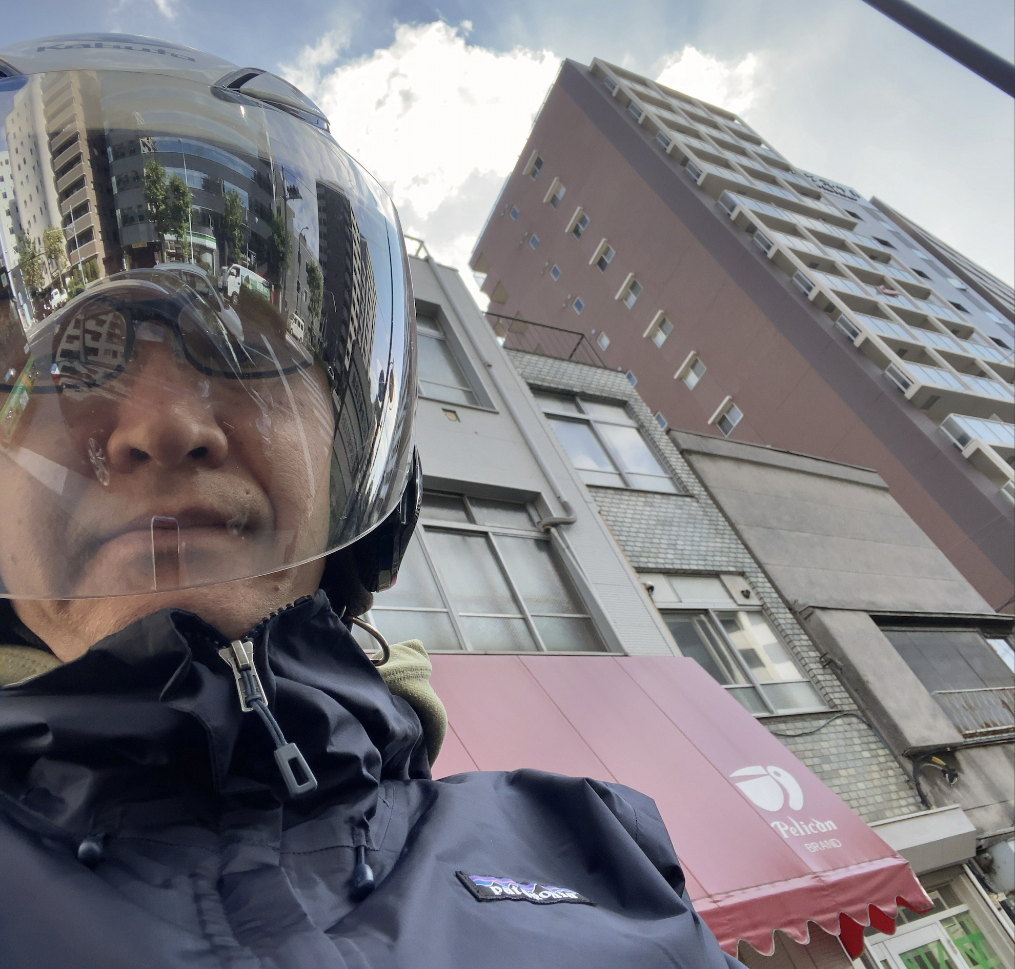 往診の帰りに“ペリカン”へ